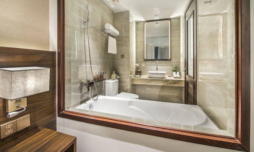 Canvas Danang Beach Hotel