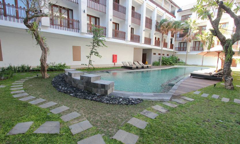 Grand La Walon Hotel