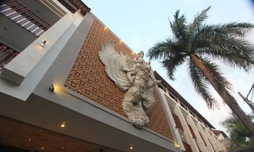 Grand La Walon Hotel