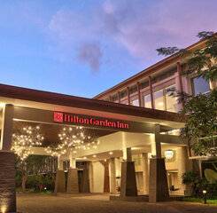$item['hotel']['name']
