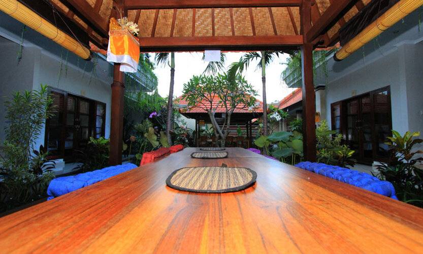 Gatra Ubud Inn
