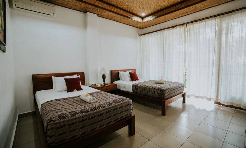 Jati 3 Bungalows And Spa