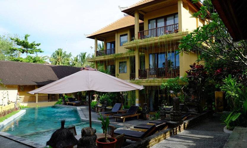Jati 3 Bungalows And Spa