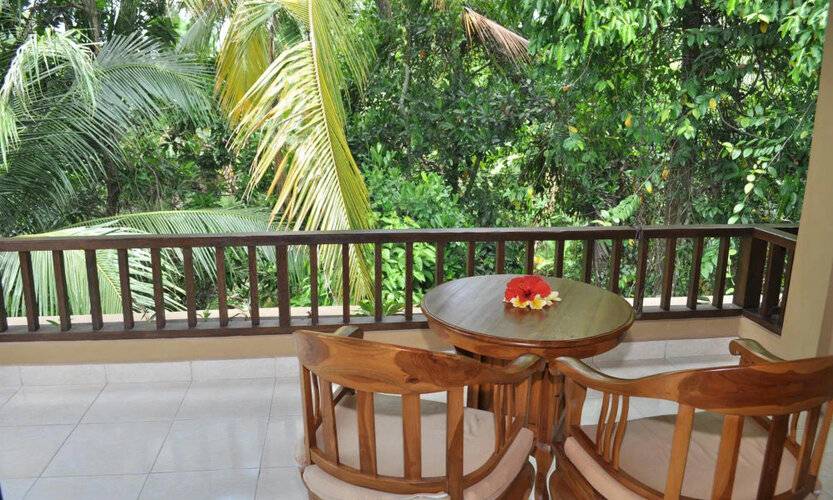 Jati 3 Bungalows And Spa