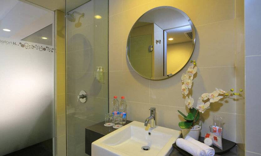 J4 Hotels Legian
