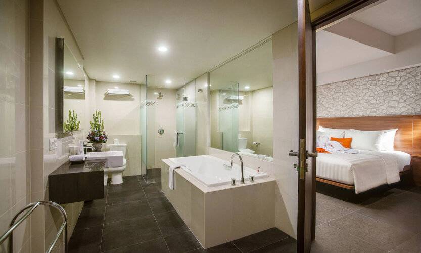 J4 Hotels Legian