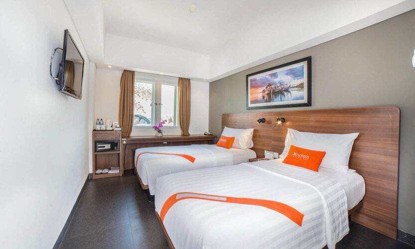J4 Hotels Legian
