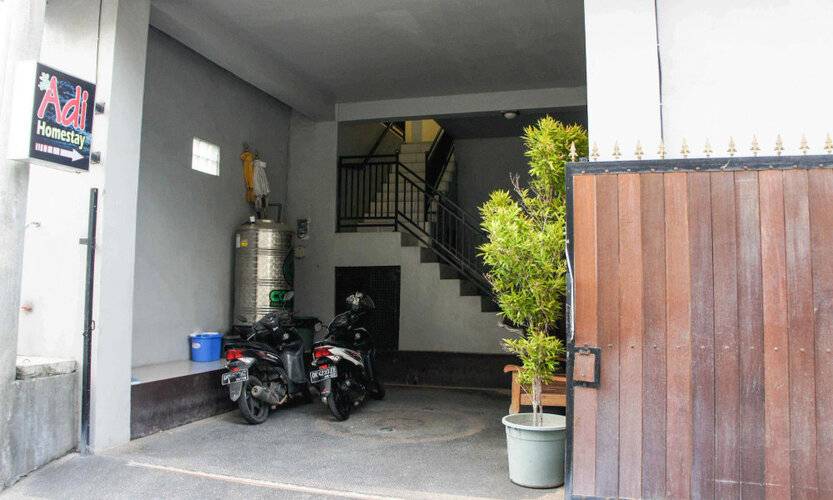 Adi Homestay