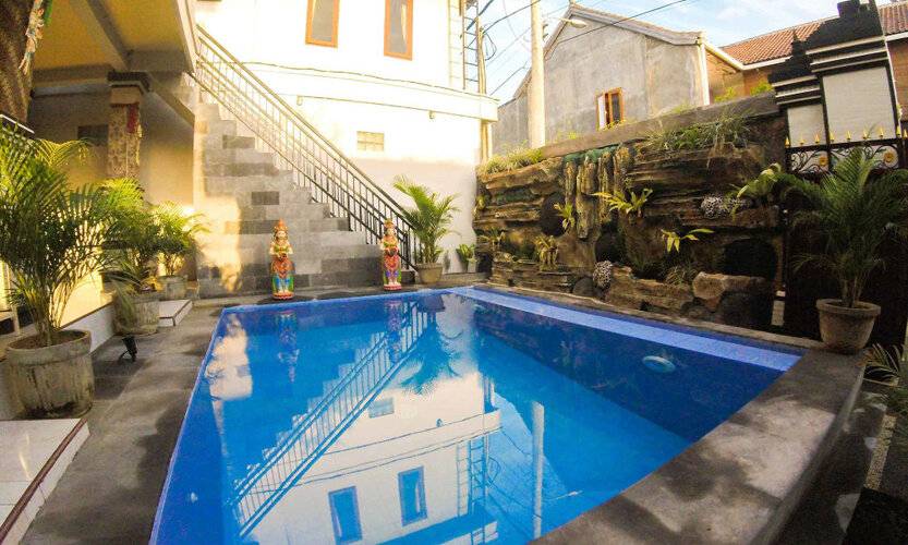 Adi Homestay