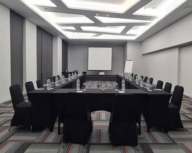 Asyana Kemayoran Jakarta (Ex. Ibis Kemayoran)