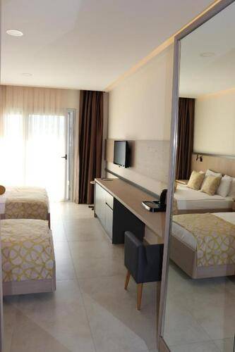 Zest Exclusive Hotel And Spa