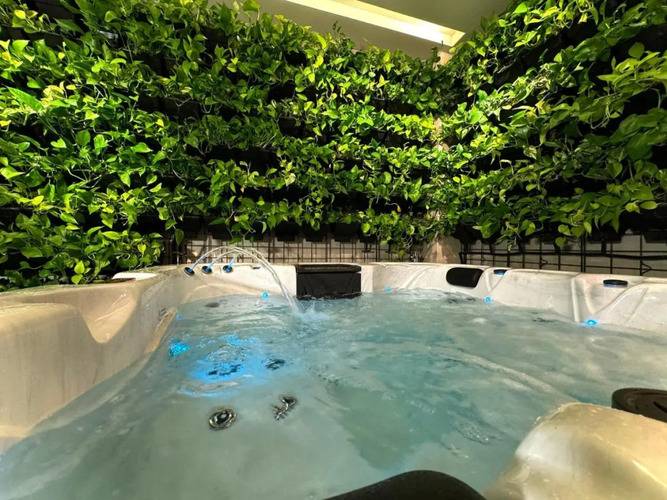 Tbilisi Edition - Design Hotel