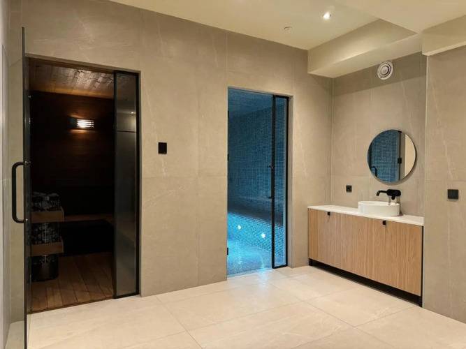 Tbilisi Edition - Design Hotel