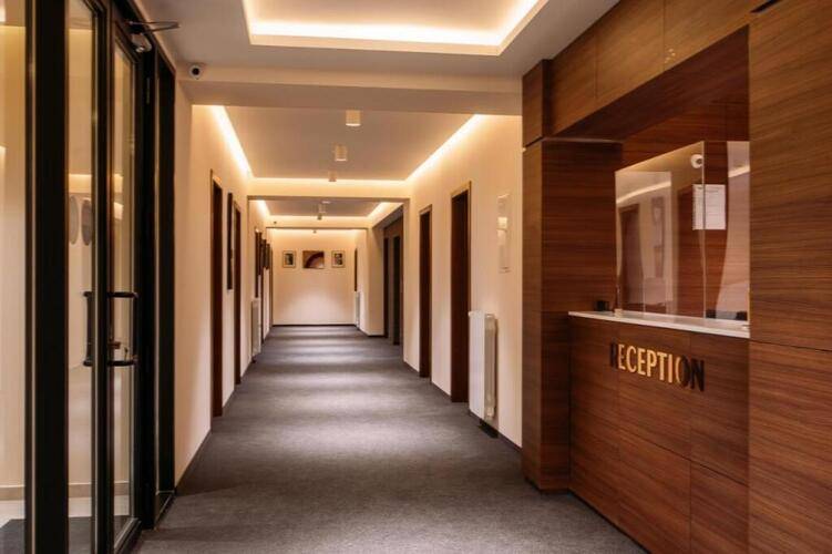 Hotel Nina Palace
