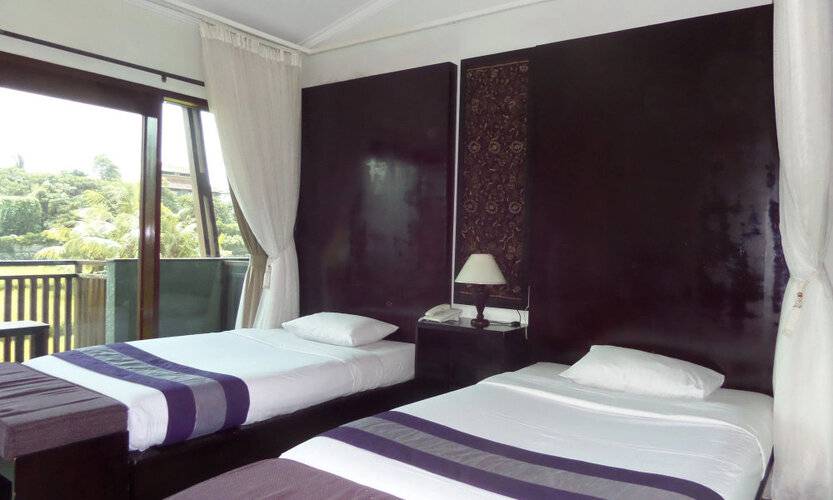 Anini Raka Resort & Spa