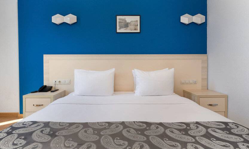 Iveria Inn Hotel