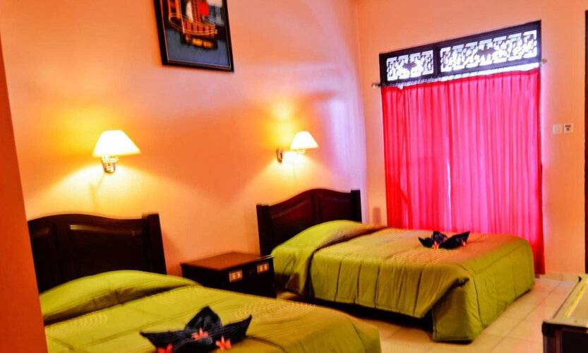Pesona Beach Inn