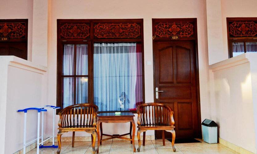Pesona Beach Inn