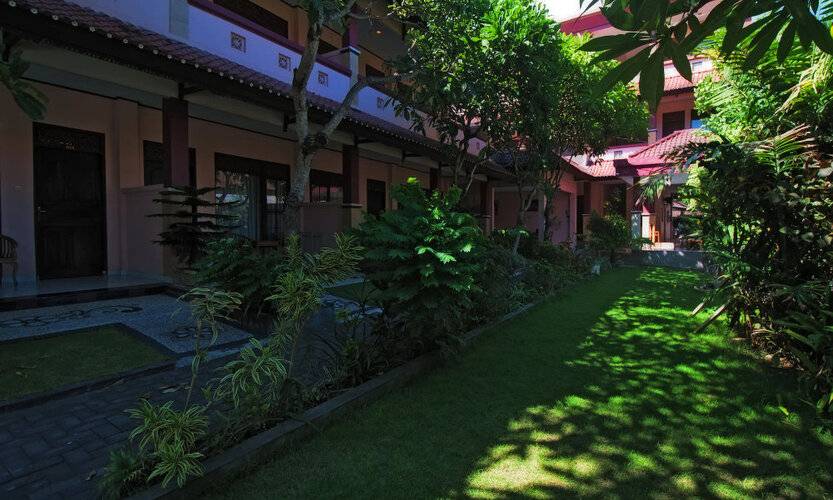 Pesona Beach Inn