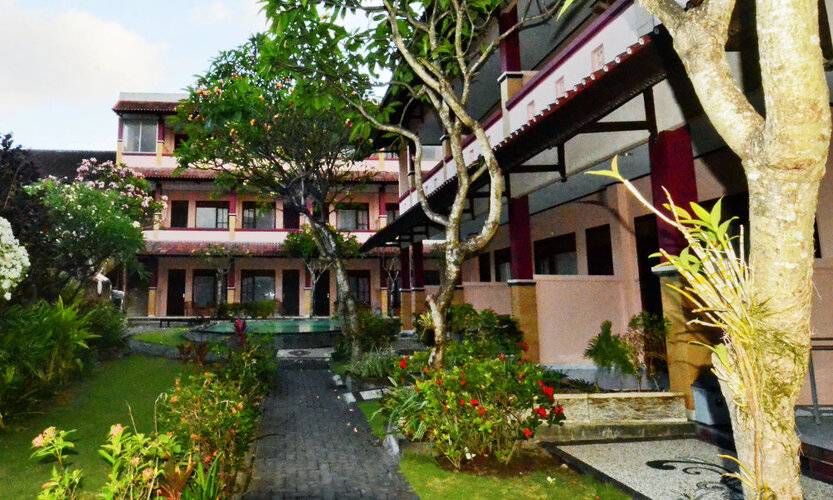 Pesona Beach Inn