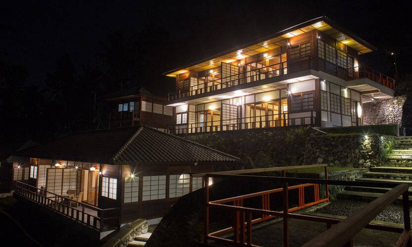 Suarapura Resort & Spa