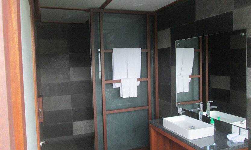 Suarapura Resort & Spa