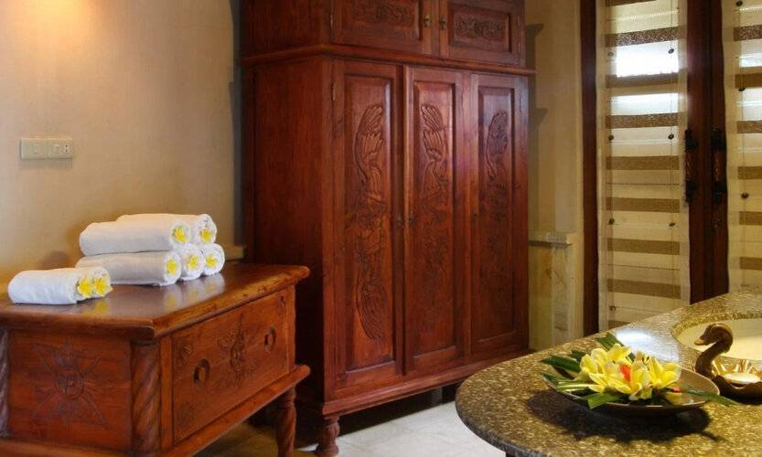 Dewani Villa Resort