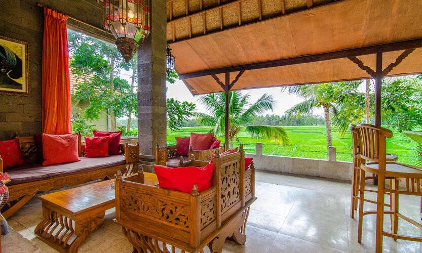 Green Field Hotel And Restaurant