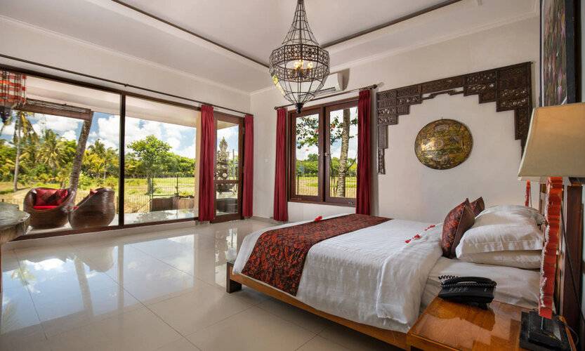 Green Field Hotel And Restaurant