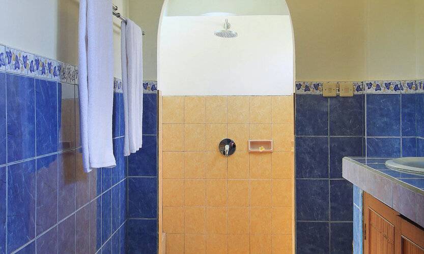 D'Legon Luxury Villas