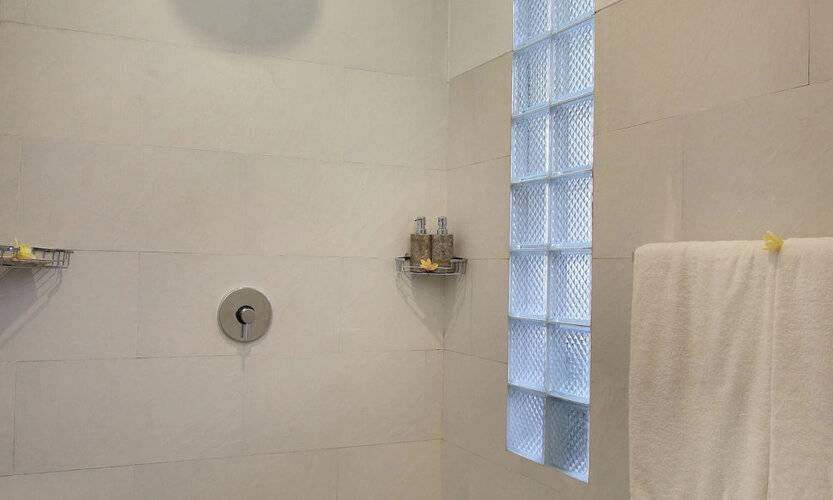 D'Legon Luxury Villas