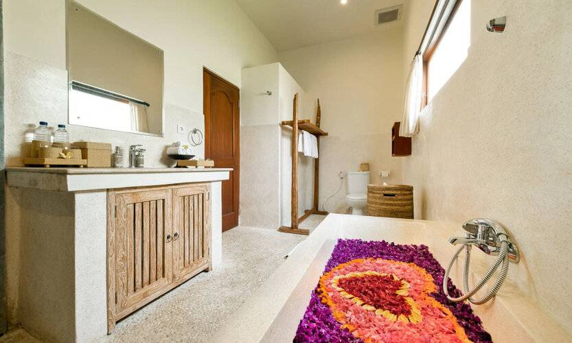 D'Legon Luxury Villas