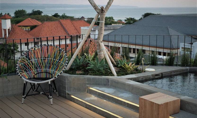 Borough Capsule Hostel Bali