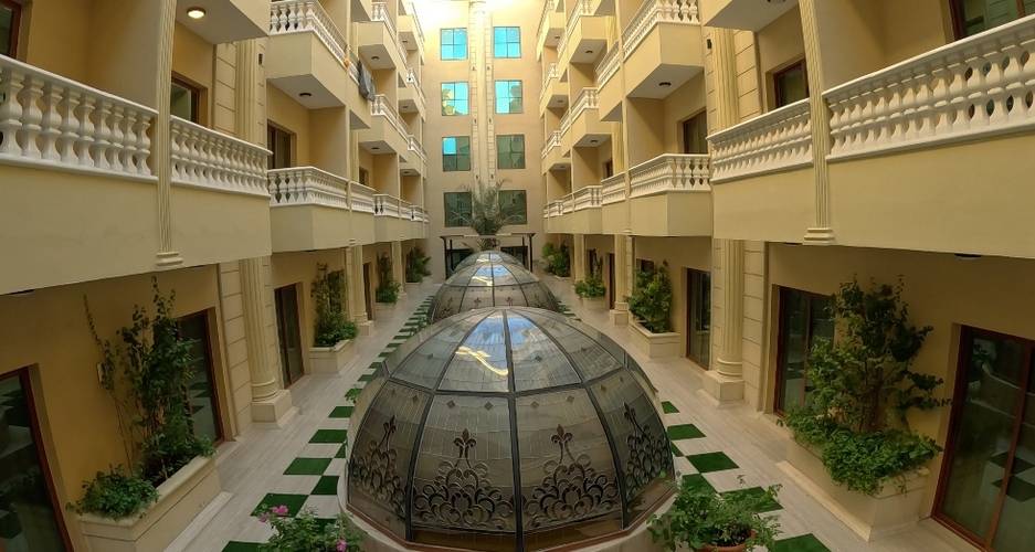 La Zona Continental Hotel