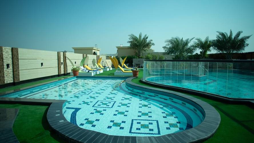 La Zona Continental Hotel
