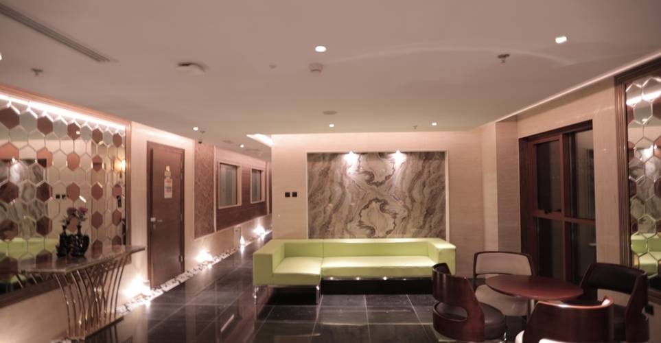 La Zona Continental Hotel