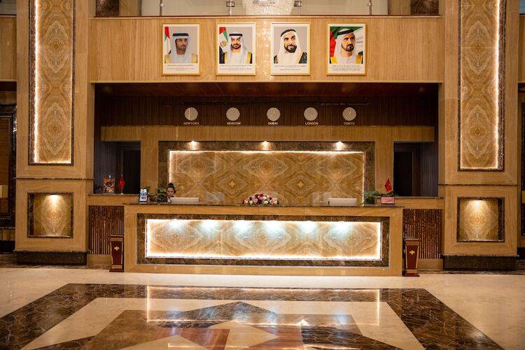 La Zona Continental Hotel