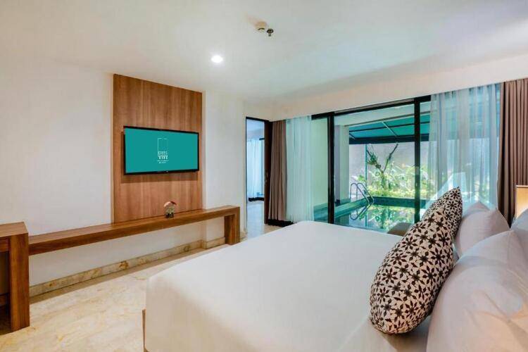 Cross Vibe Paasha Atelier Bali Kuta