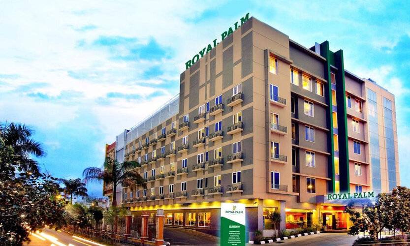 Royal Palm Hotel & Conference Center Cengkareng