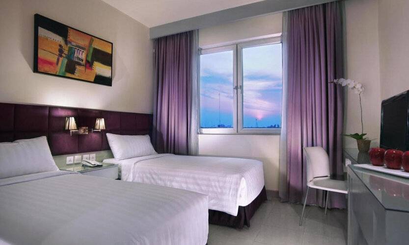 Royal Palm Hotel & Conference Center Cengkareng