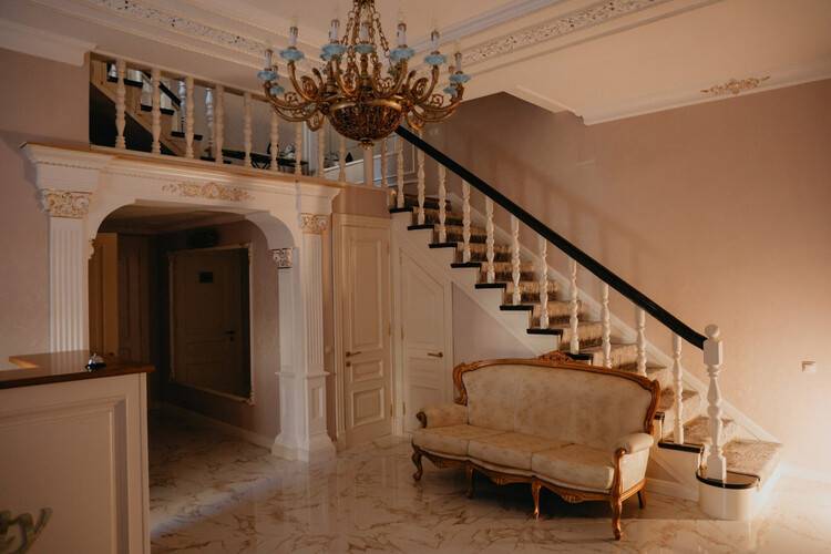 Gold City Hotel