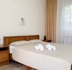 $item['hotel']['name']