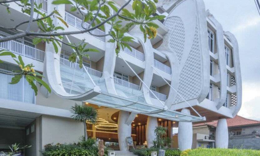 Bedrock Hotel Kuta