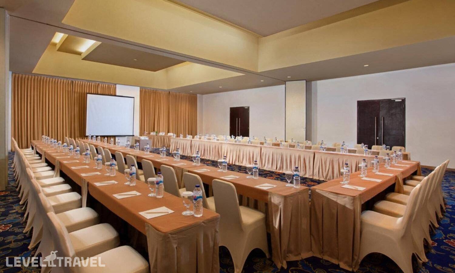 фотографии отеля Hotel Santika Banyuwangi в Индонезия(Баньюванги) - фото №15