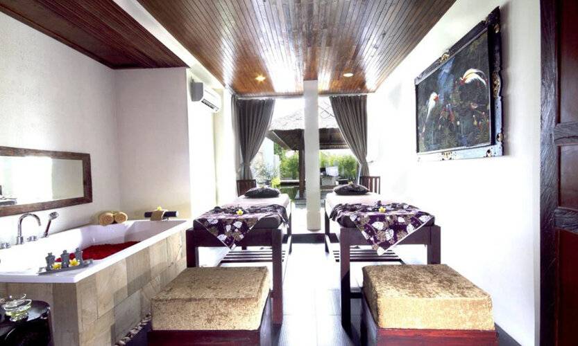 Avery Le Nixsun Villas By Waringin Hospitality