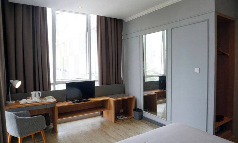 Maxonehotels.Com At Glodok