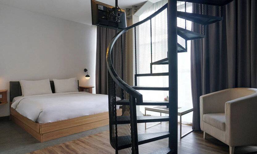 Maxonehotels.Com At Glodok