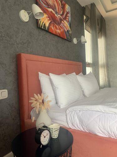 F.Living (Ф.Ливинг)