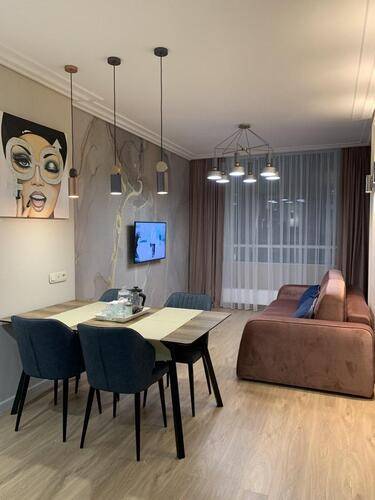 F.Living (Ф.Ливинг)