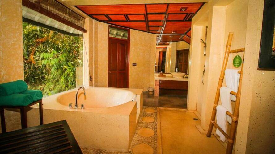 Kupu Kupu Barong Villas And Tree Spa By L`Occitane